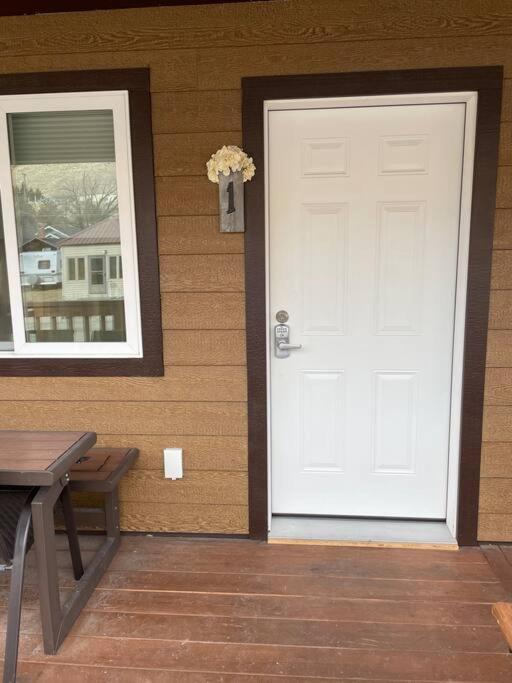 Parkway Yellowstone Guest House Room #1 Gardiner Εξωτερικό φωτογραφία